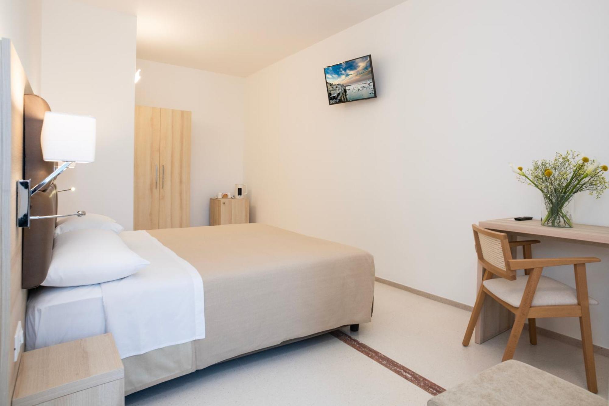 Albània Hotel 3*