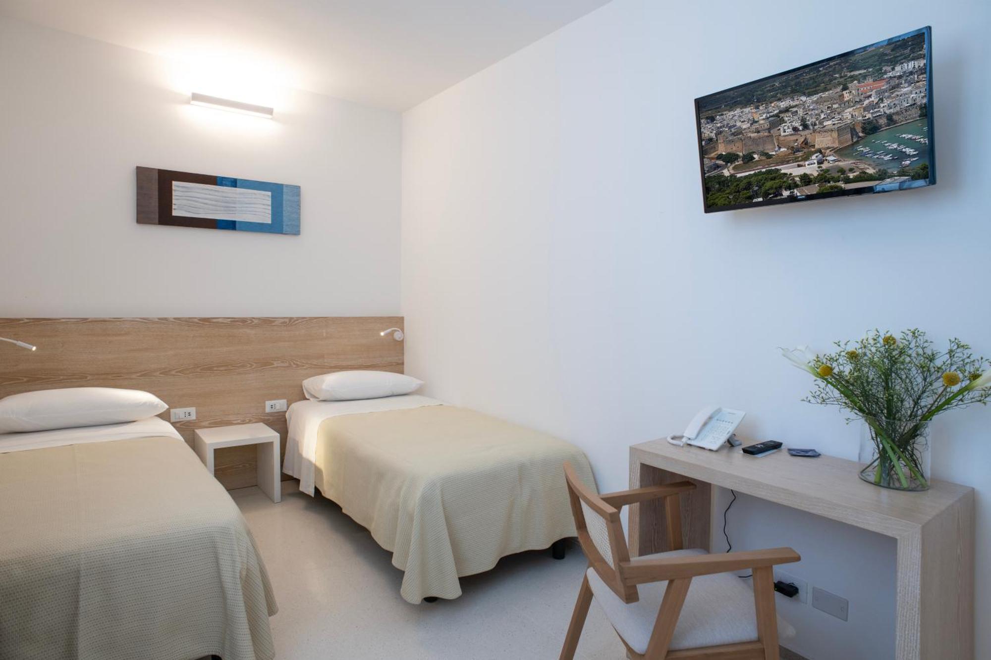 Hotel Albània 3*