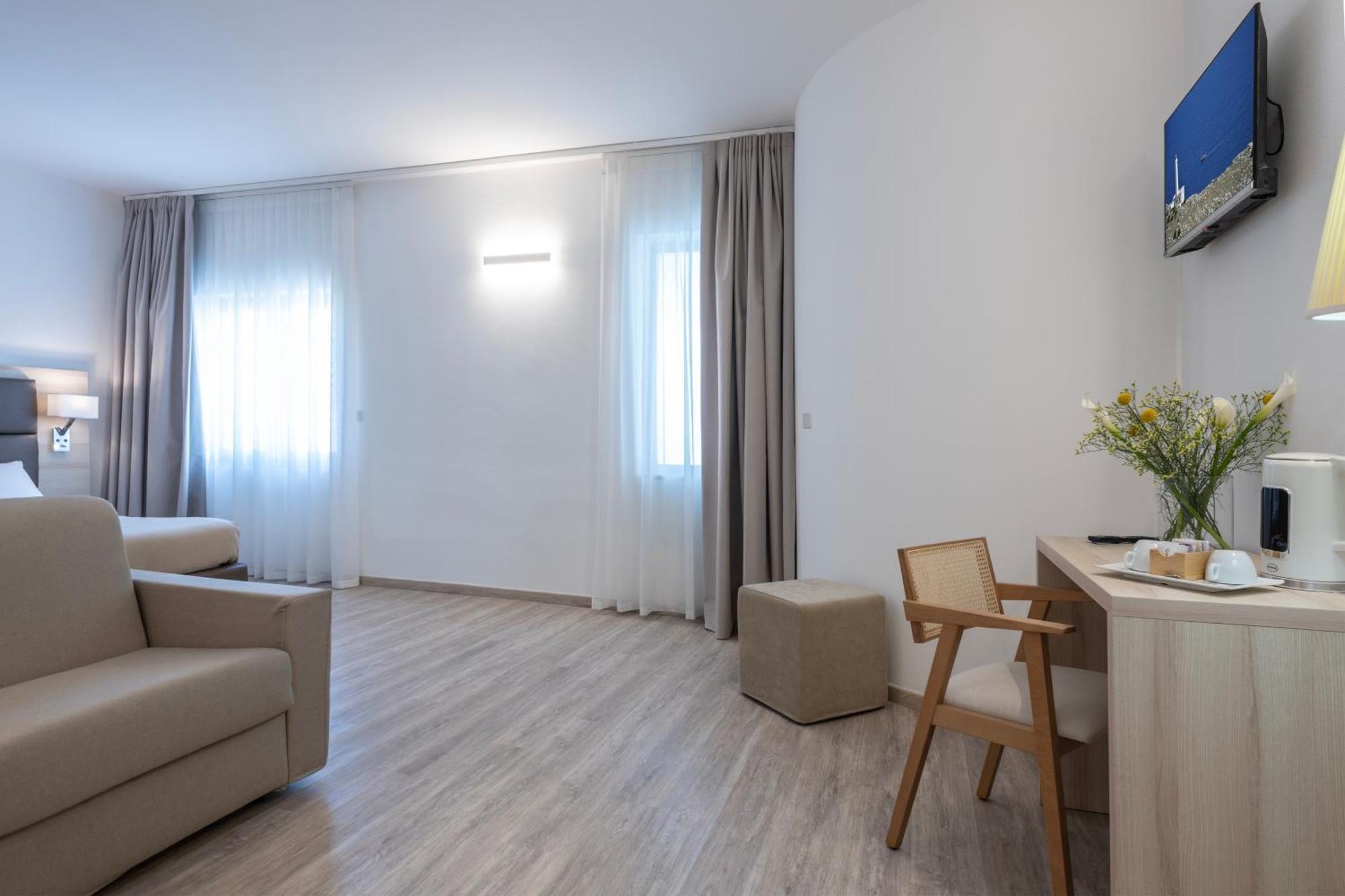 Hotel Albània