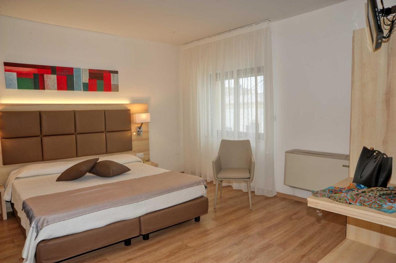 Albània 3*